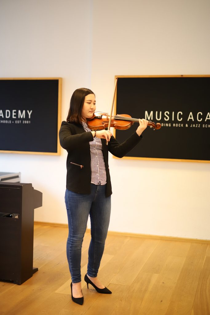 Geigenunterricht an der Music Academy